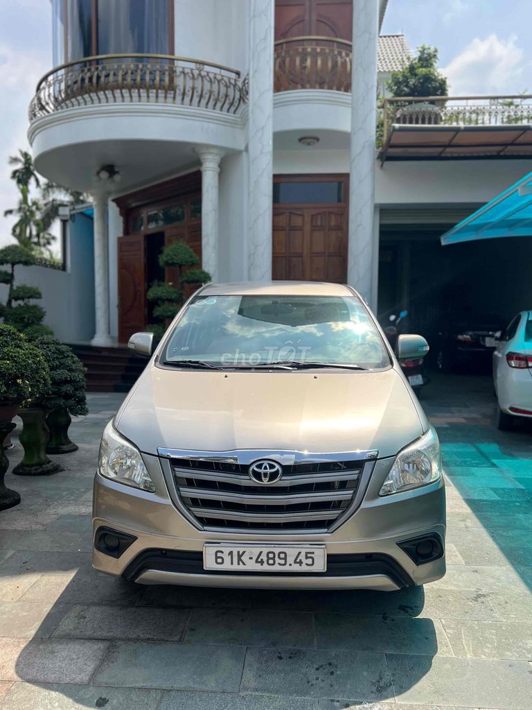 Toyota Innova 2016 2.0E - 150000 km