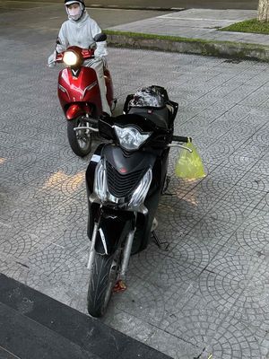 áo xe sh 2014 mới sơn đen. Mua bán Phụ tùng xe tại Huyện Phong Điền Thừa Thiên Huế được đăng bởi Tai