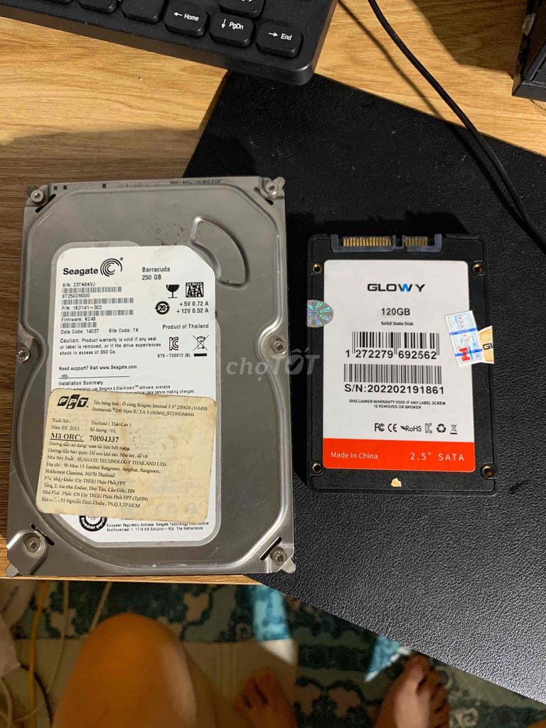 cầm bán ssd 120G và hdd 250G