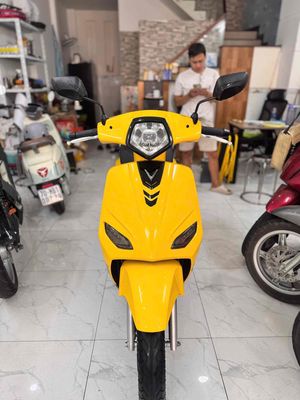 Xe máy điện VinFast Vento Neo Vàng