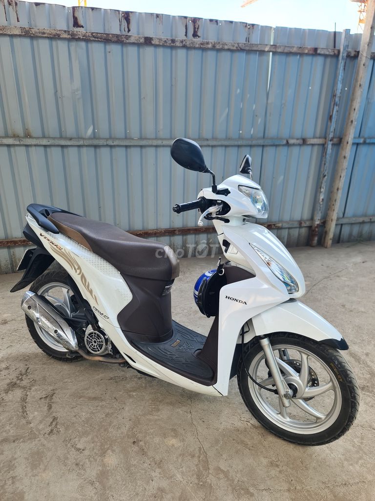Honda Vision 2020 Bản đặc biệt Trắng. Mua bán Xe máy tại Quận 3 Tp Hồ Chí Minh được đăng bởi Anh Lê Phúc hình 3