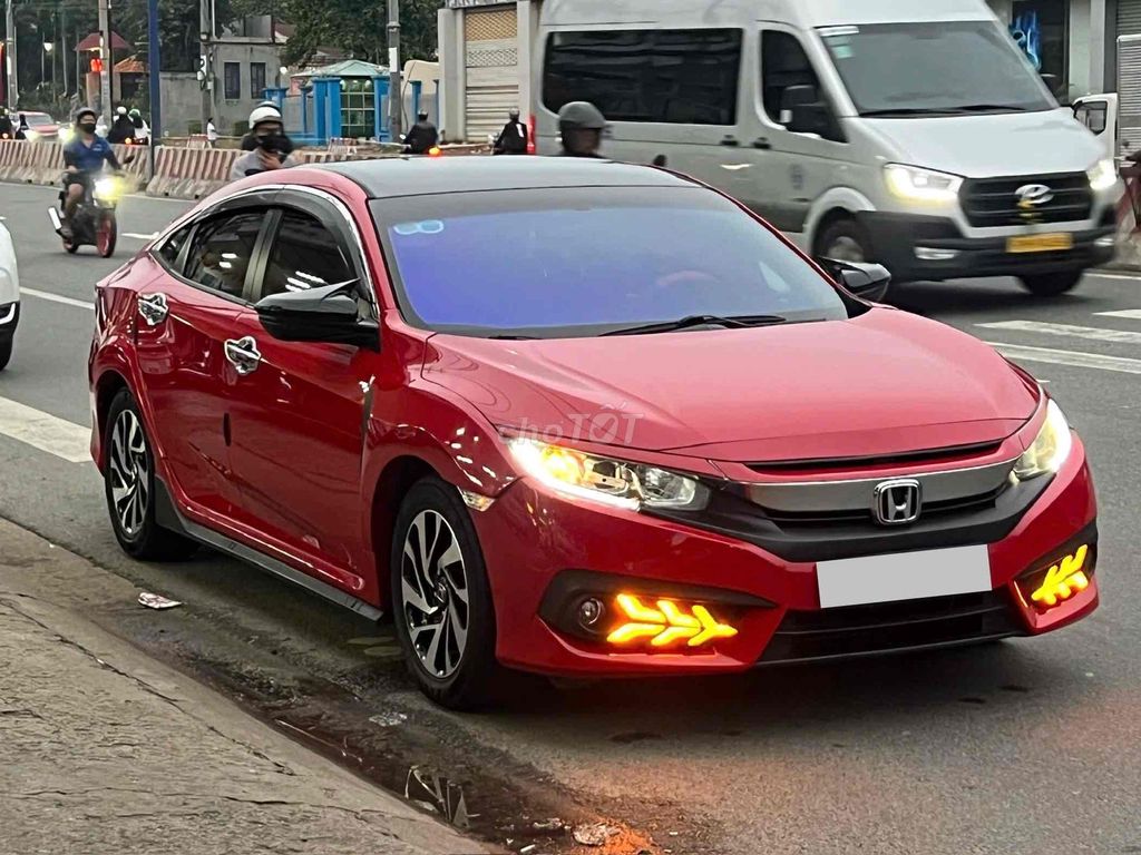 Honda Civic 2018 1.8 E - 67000 km. Mua bán Ô tô tại Thành phố Thuận An Bình Dương được đăng bởi Phạm Nguyễn Hồng Nhung hình 1