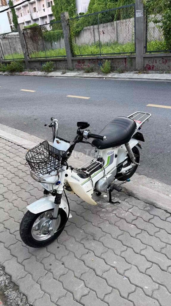 Honda Chaly 84 110cc Trắng Côn tay