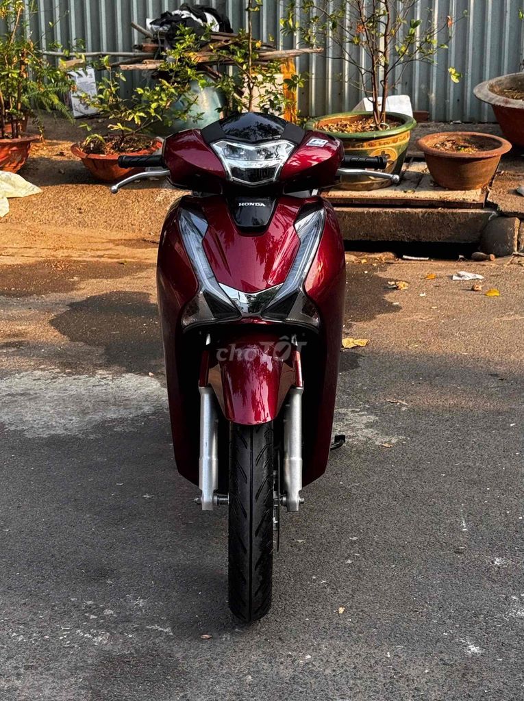Honda SH 150i Красный конец 2018, 1 владелец