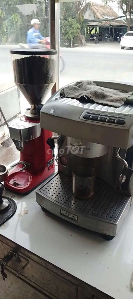 Máy pha cà phê Đỏ, Bạc. Mua bán Bếp, lò, đồ điện nhà bếp tại Huyện Cần Giuộc Long An được đăng bởi Trinh  hình 1