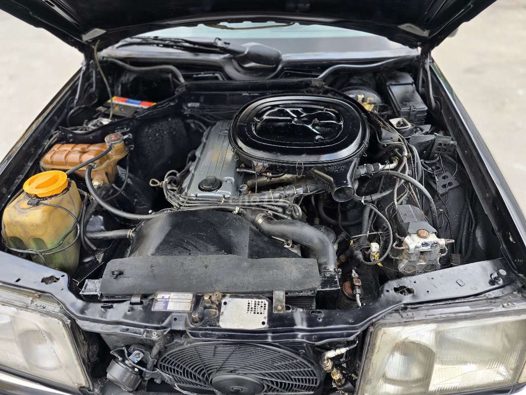 mec cổ w124 E230 cực hiếm. số sàn. bình xăng con... Mua bán Ô tô tại Quận Cái Răng Cần Thơ được đăng bởi NGON lành hình 11