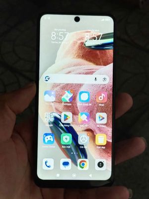 Xiaomi Redmi Note 12 8+8/128G ngoại hình khá