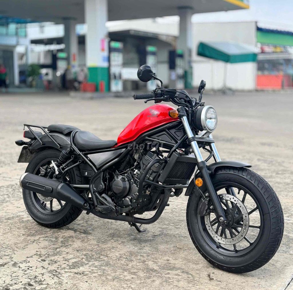 Honda Rebel 300 ABS красный 35K км номера Сайгона 9 хозяин
