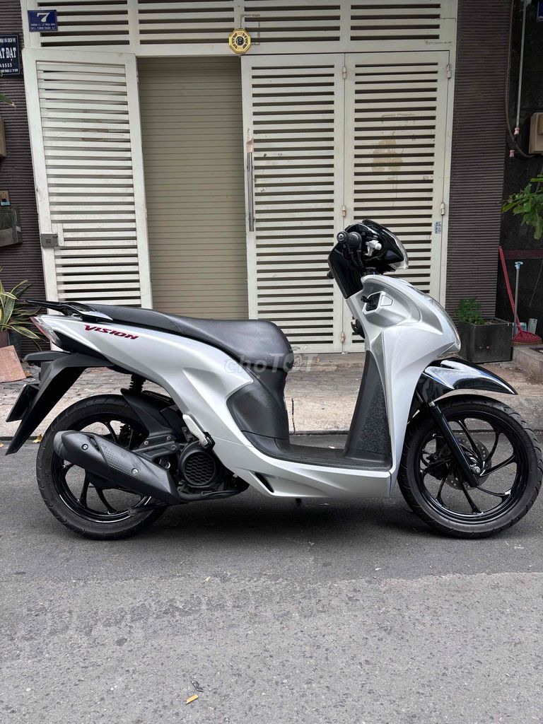 Vision 2021 - BSTP - 9 chủ - Máy Zin - Sơn Full