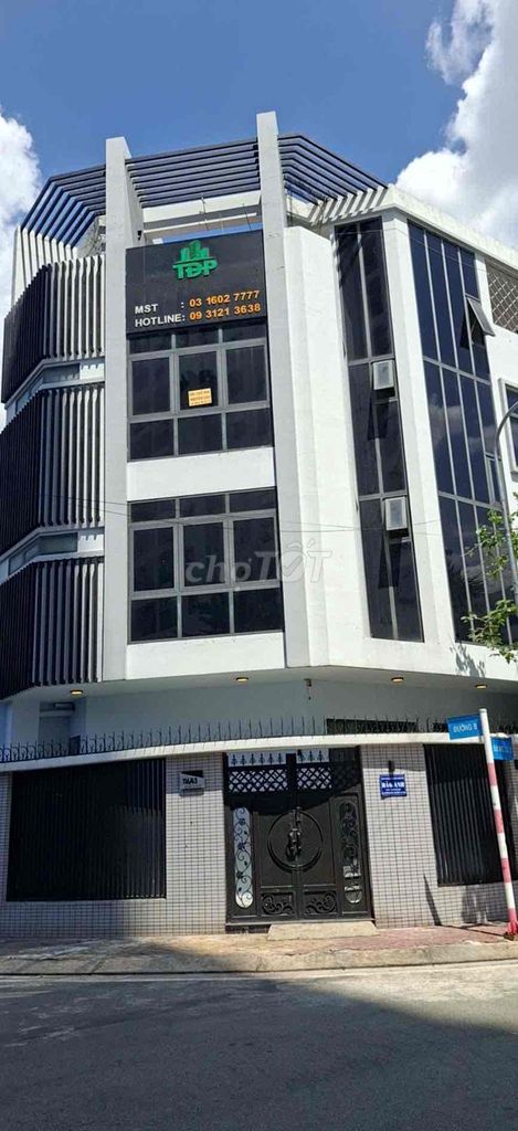 CHO THUÊ NHÀ KHU 38ha ĐÔNG HƯNG THUẬN( mới) giá tốt