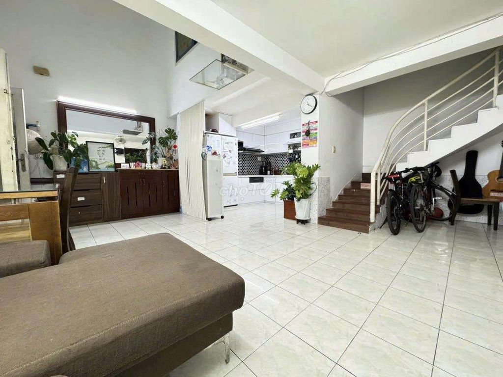3PN, 110m2, Căn góc tầng trệt Bình Thạnh HCM 