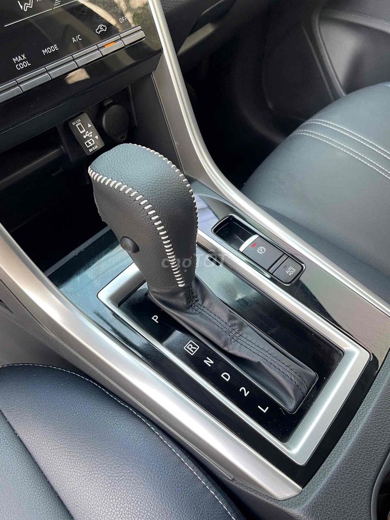 Mitsubishi Xpander Cross 2024 - 9000 km. Mua bán Ô tô tại Quận Nam Từ Liêm Hà Nội được đăng bởi Chính chủ hình 11