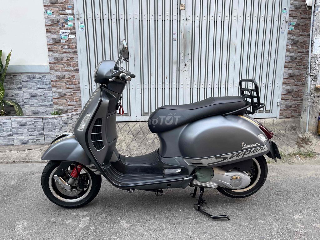 Vespa GTS 125 3Vie 2015, отличное состояние, оригинал