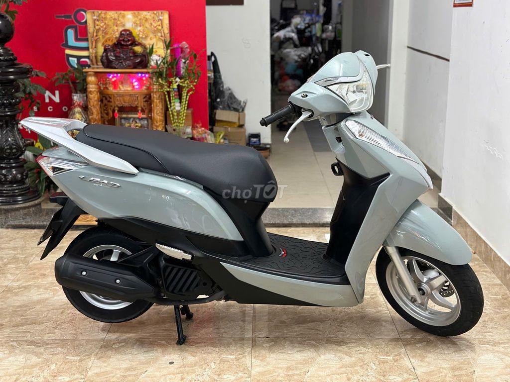 Honda Lead 125 xám xi măng đẹp xỉu. Mua bán Xe máy tại Huyện Hòa Vang Đà Nẵng được đăng bởi Xe Máy Đức Vũ 658 Trần Cao Vân hình 3