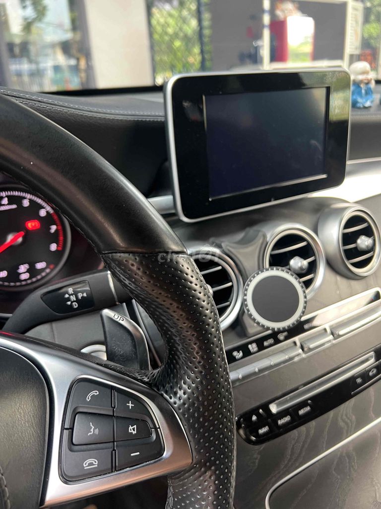 Mercedes Benz GLC 300 cuope Thể Thao Lịch Lãm. Mua bán Ô tô tại Quận Tân Bình Tp Hồ Chí Minh được đăng bởi Vinh nguyễn hình 5