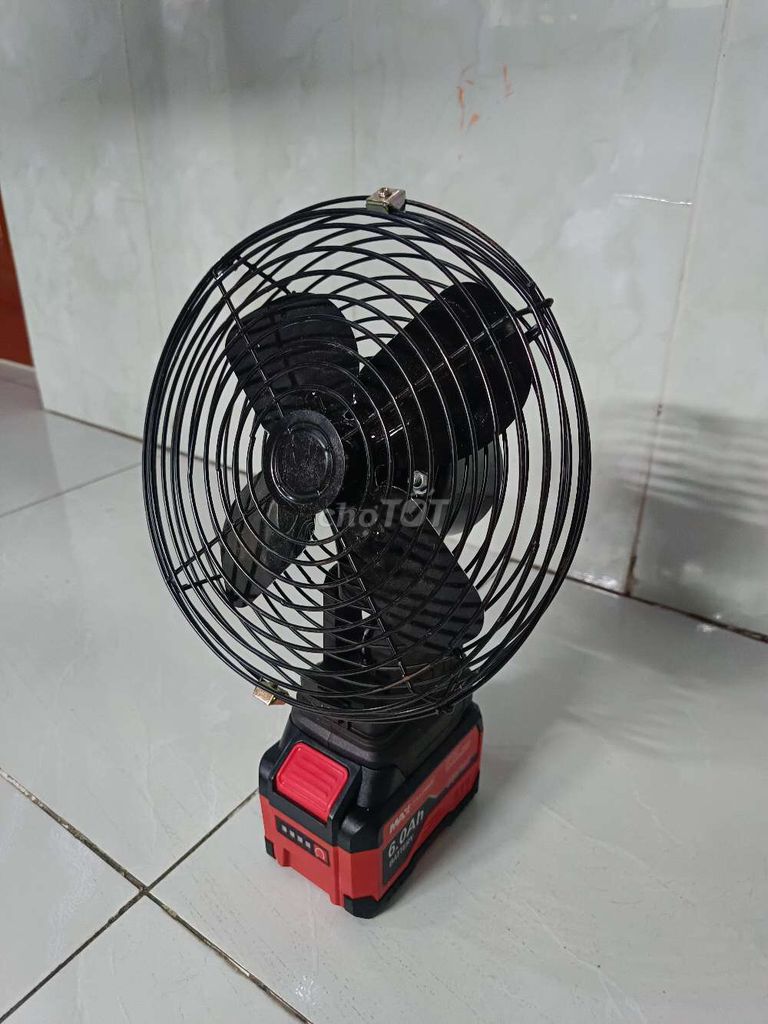 Quạt tích điện 6.0Ah 21V Đen, Đỏ. Mua bán Quạt tại Thành phố Biên Hòa Đồng Nai được đăng bởi hung hình 1