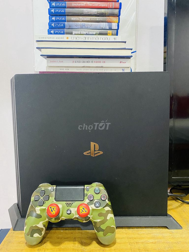 Cần bán PS4 Pro 1TB + 6 đĩa như hình. Mua bán Thiết bị chơi game tại Quận Thanh Khê Đà Nẵng được đăng bởi nguyen hình 1