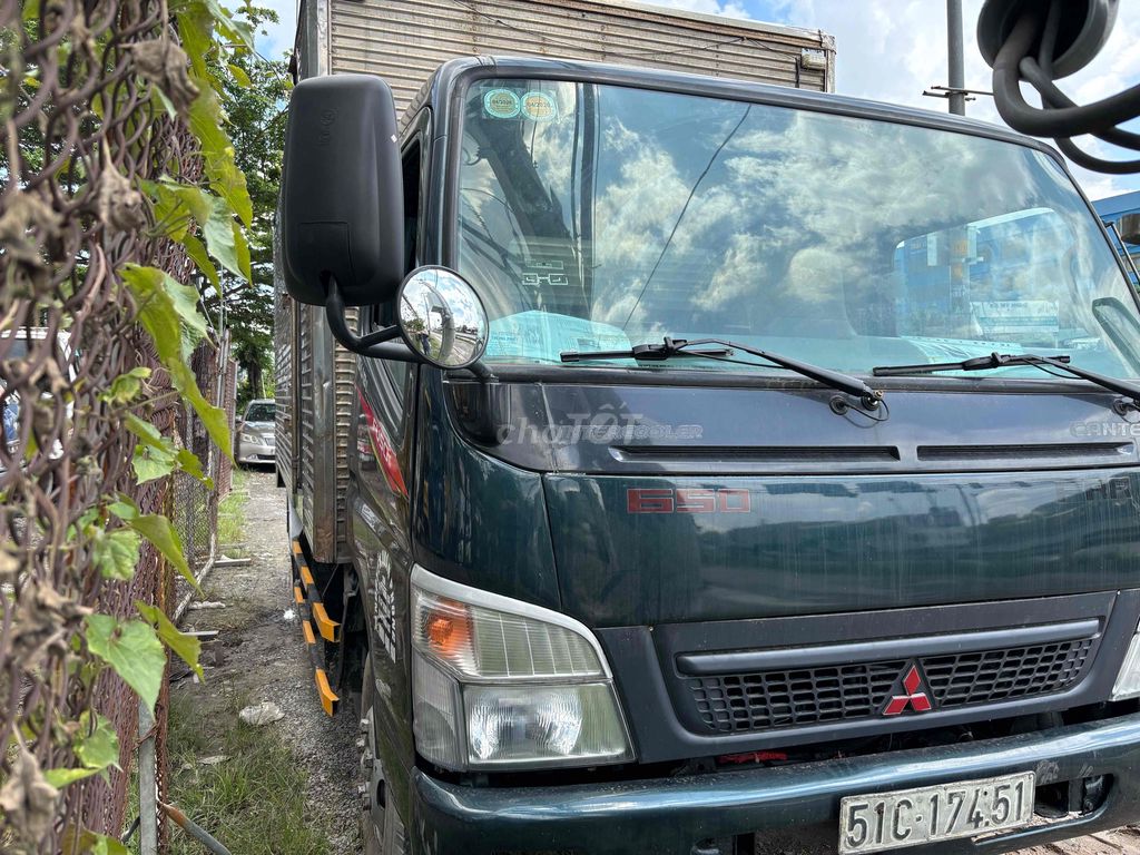 Fuso 3,5t đời 2009 thùng kín 4,5*2*2 m. Mua bán Xe tải, xe ben tại Huyện Bình Chánh Tp Hồ Chí Minh được đăng bởi Vi hình 2