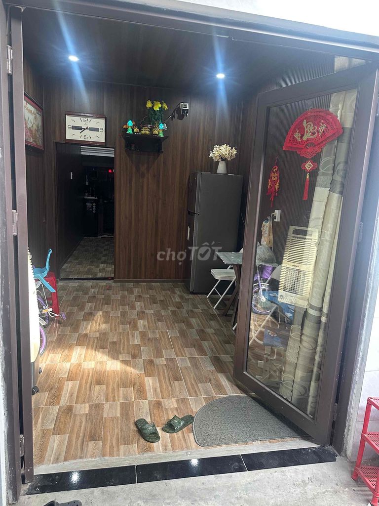 nhà nhỏ sạch đẹp cho nữ thuê