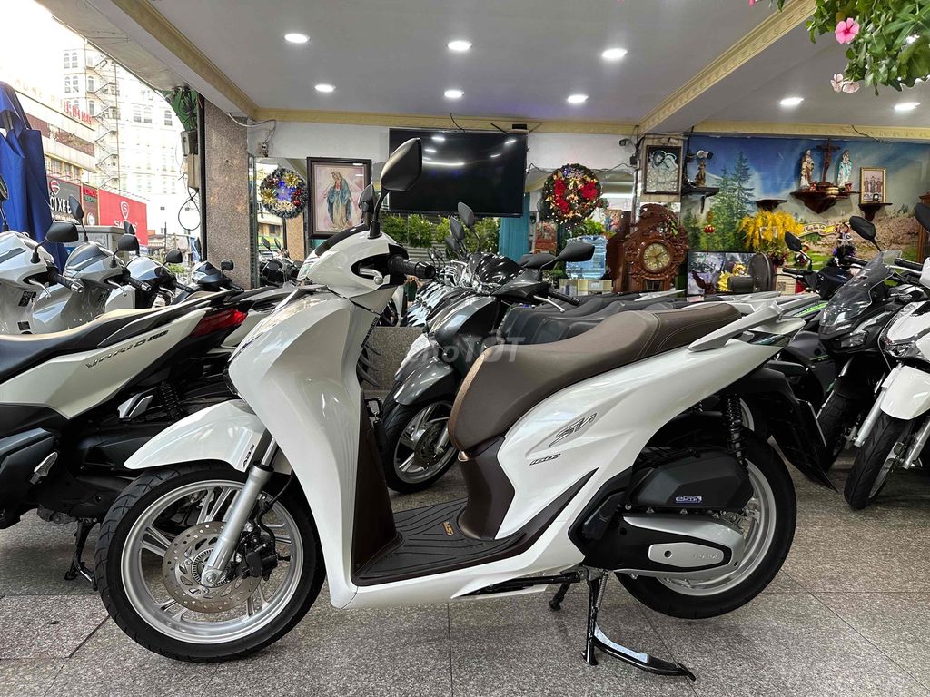 Honda SH 160i ABS 2023 Trắng BSTP Chính Chủ