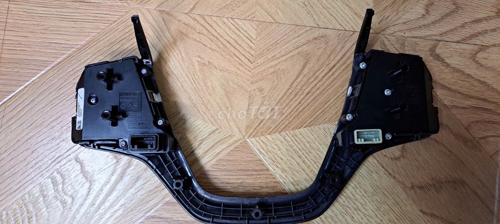 Bán Đ.khiển vô lăng+ màn hình huyndai Accent;1,2tr. Mua bán Phụ tùng xe tại Quận Hai Bà Trưng Hà Nội được đăng bởi PHAM TUAN hình 2