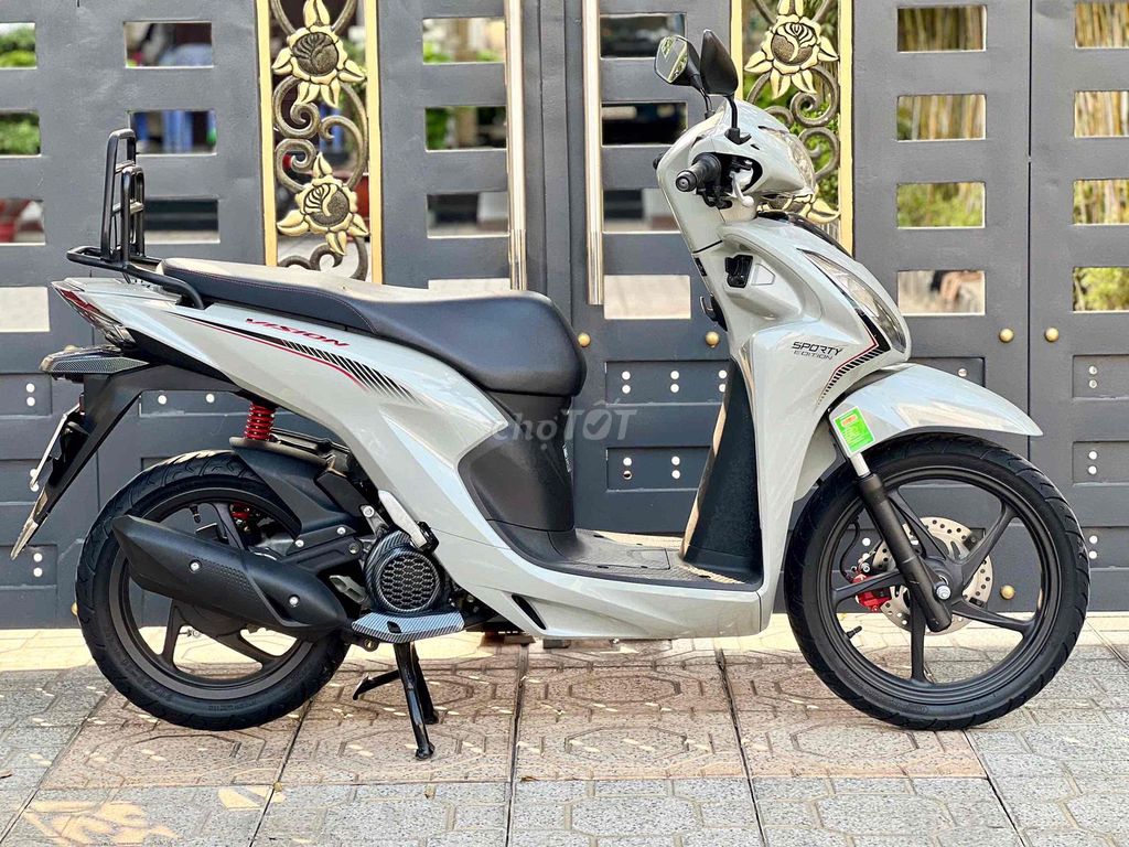 honda vision khoá smk xxm bản bánh lớn 9chủ. Mua bán Xe máy tại Quận 12 Tp Hồ Chí Minh được đăng bởi CHXM Phương Nam Chuyên Bán Xe Trả Góp Bao Nợ Xấu hình 4