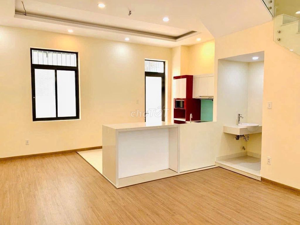 Lakeview City giá: 25tr/th! Nhà phố 3 lầu 4PN hoàn thiện máy lạnh, rèm