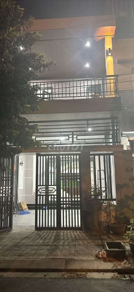 Аренда · 3 комн. · 100 м² · Quận Cẩm Lệ, ул. BÌNH H