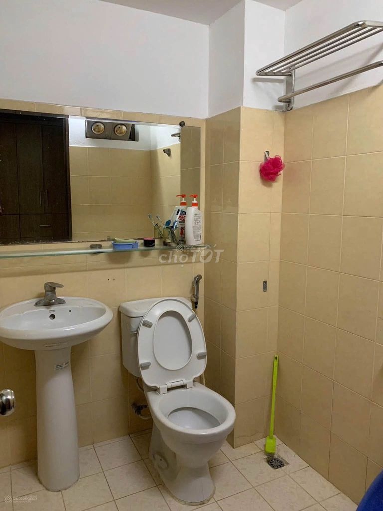 Аренда дома 43 кв.м х 3 этажа в переулке 39 Ау Ко, Тей Хо