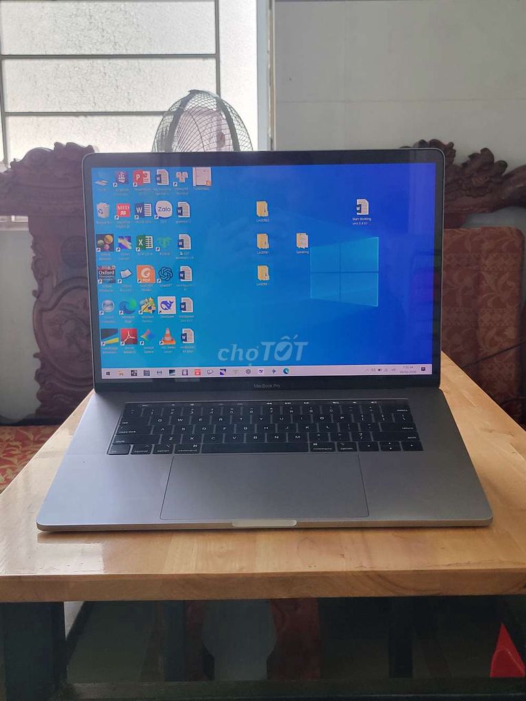 Apple MacBook Pro 2018 i7 8750H 16GB. Mua bán Laptop tại Thành phố Bến Tre Bến Tre được đăng bởi Laptop giá rẻ hình 1