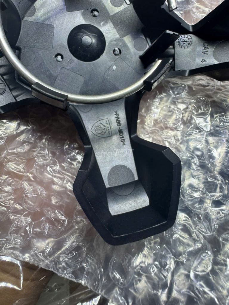 ỐP LOGO  Peugeot CHÍNH HÃNG 4008/5008 P308/408/508. Mua bán Phụ tùng xe tại Thành phố Dĩ An Bình Dương được đăng bởi hàng mới thanh lý 1 nữa giá hình 6