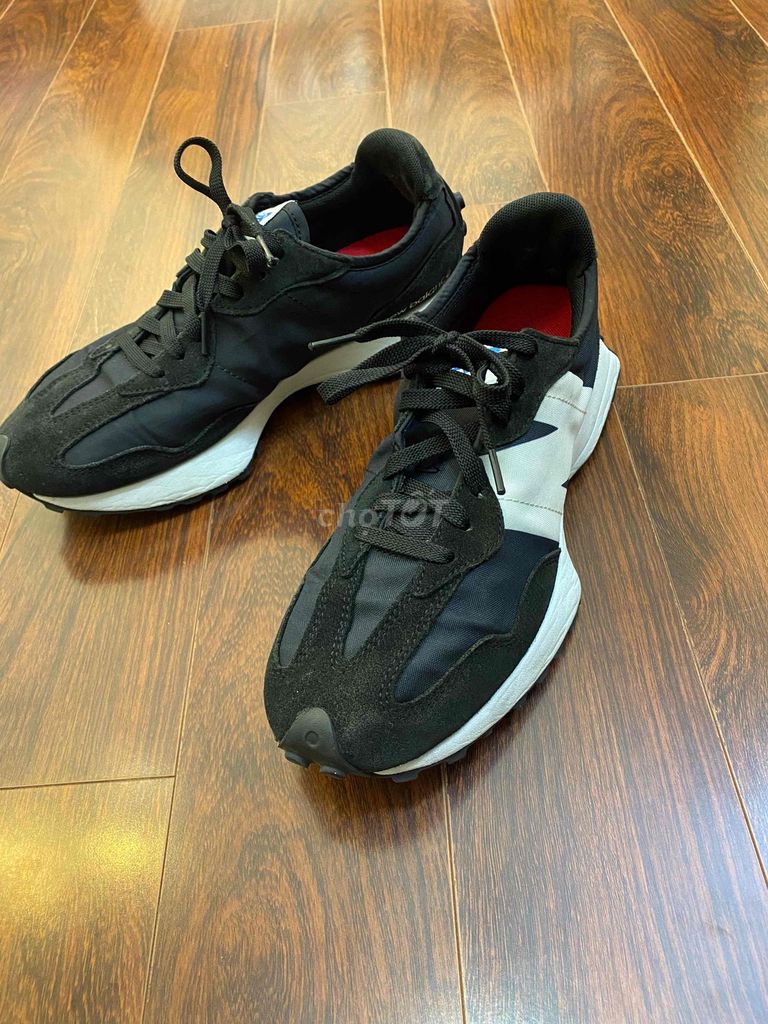 Giày thể thao New Balance 42 Đen. Mua bán Giày dép tại Quận Ba Đình Hà Nội được đăng bởi Anh Lee hình 1
