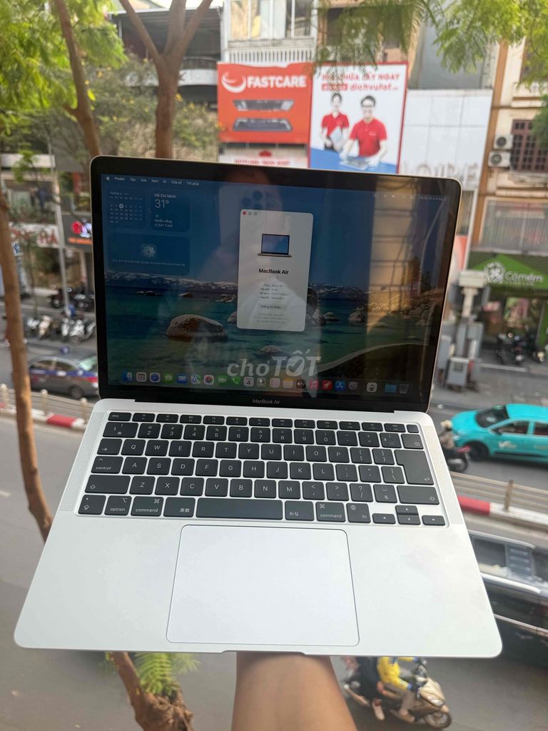🚨🔥 MACBOOK AIR M1 CHỈ 10TR5 – QUÁ NGON TRONG TẦM G. Mua bán Laptop tại Quận Đống Đa Hà Nội được đăng bởi CITYAPPLE hình 1