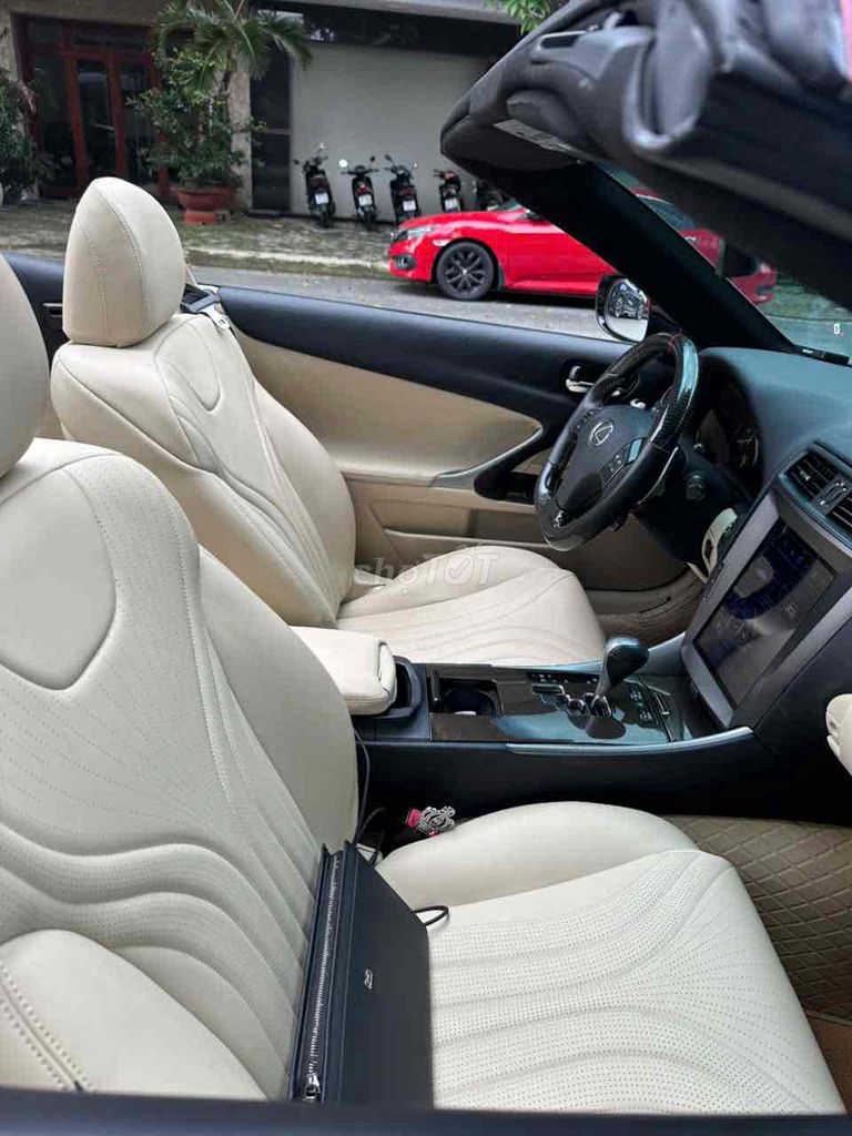 Lexus IS 250C 2010 - 70000 km. Mua bán Ô tô tại Thành phố Thủ Đức Tp Hồ Chí Minh được đăng bởi Thanh Vu hình 5