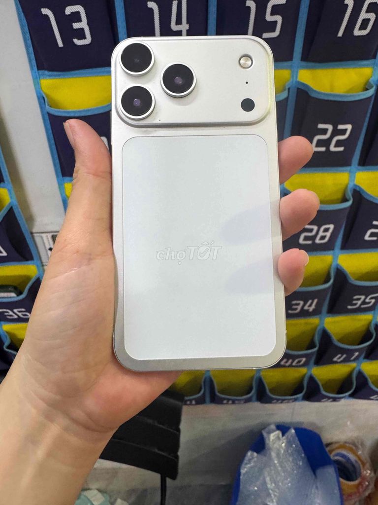 iPhone xr độ 17pro 64GB Bạc. Mua bán Điện thoại tại Quận 4 Tp Hồ Chí Minh được đăng bởi Phan Pha hình 1
