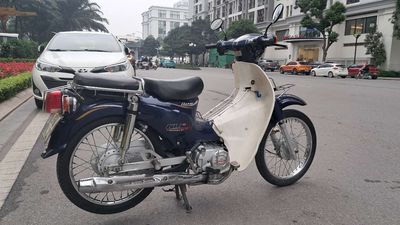 Honda Cub Xanh đậm, Trắng. Mua bán Xe máy tại Quận Hai Bà Trưng Hà Nội được đăng bởi bùi hữu liêm 