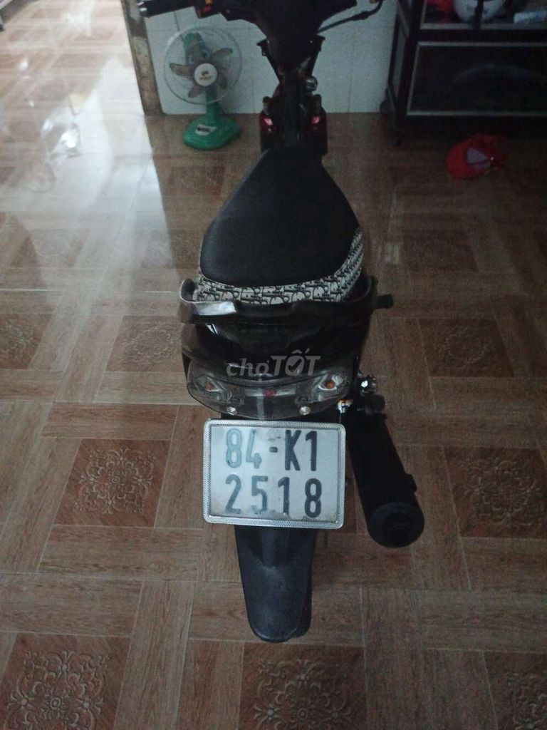 Yamaha Sirius RC Đen Đỏ. Mua bán Xe máy tại Thành phố Trà Vinh Trà Vinh được đăng bởi Nguyễn Hữu Phúc hình 2