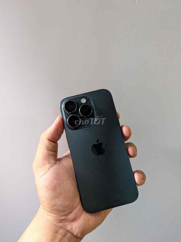 iPhone 15 Pro 128GB Đen 98% Lock Fix Quốc Tế. Mua bán Điện thoại tại Thành phố Long Xuyên An Giang được đăng bởi ANH HÀNG XÓM hình 1