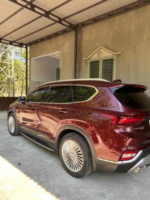 Hyundai Santa Fe 2.2 diesel. bản cao cấp. ngay chủ