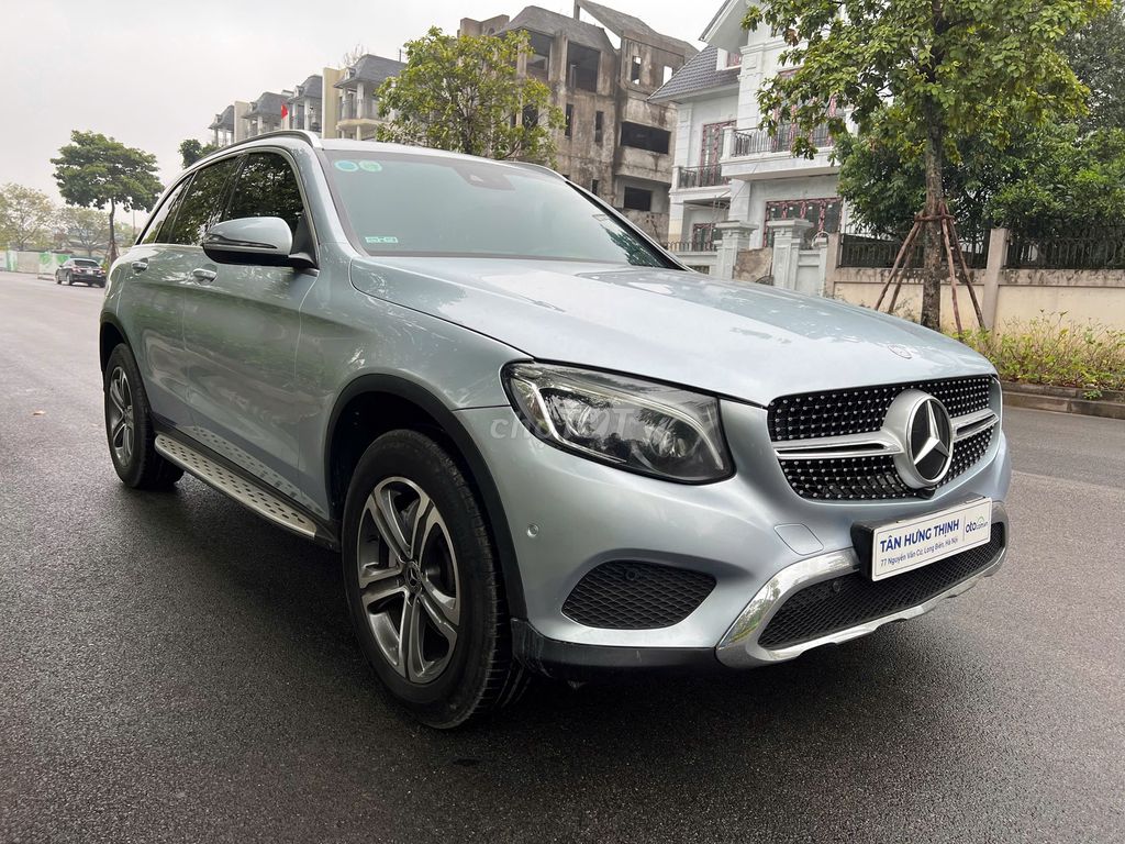 Mercedes Benz GLC 2018 250 4MATIC - 79999 km. Mua bán Ô tô tại Quận Long Biên Hà Nội được đăng bởi AUTO TÂN HƯNG THỊNH hình 3