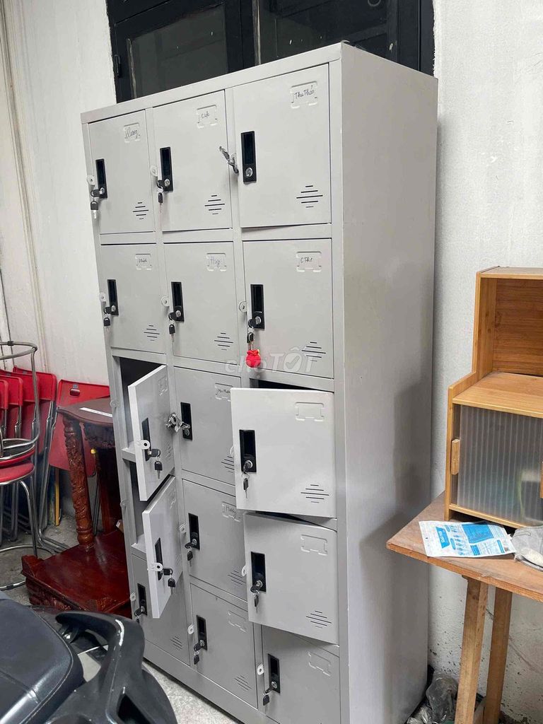 Tủ locker Kim loại Xám nhiều ngăn có khóa. Mua bán Đồ dùng văn phòng tại Thành phố Thủ Đức Tp Hồ Chí Minh được đăng bởi Tên chưa cung cấp hình 1
