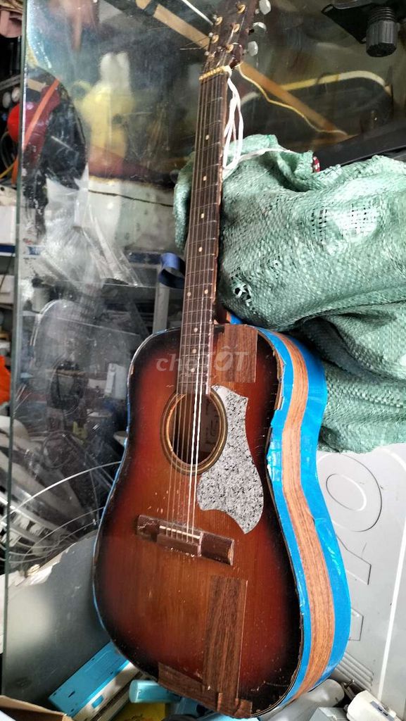 Đàn guitar Gỗ Nâu. Mua bán Nhạc cụ tại Thành phố Biên Hòa Đồng Nai được đăng bởi Anh Phúc hình 1