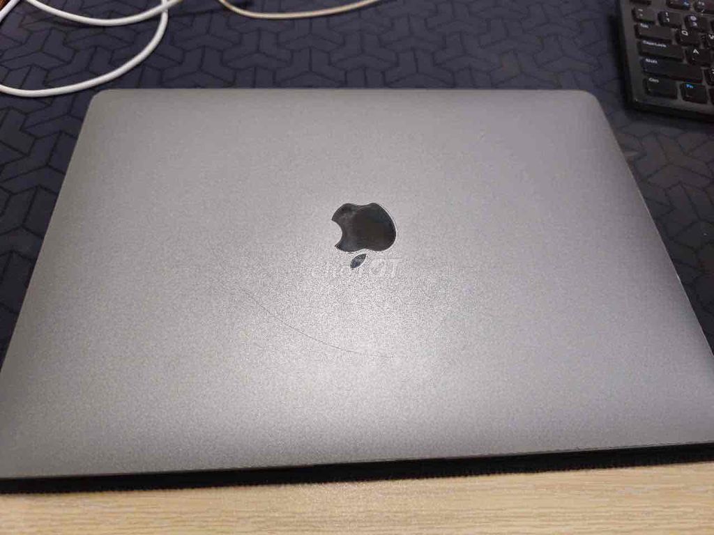 Apple MacBook Air 13 2020 Xám. Mua bán Laptop tại Quận 8 Tp Hồ Chí Minh được đăng bởi Thắng Nguyễn hình 1