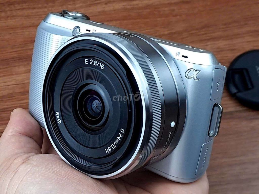 Sony Nex C3 Silver + Lens