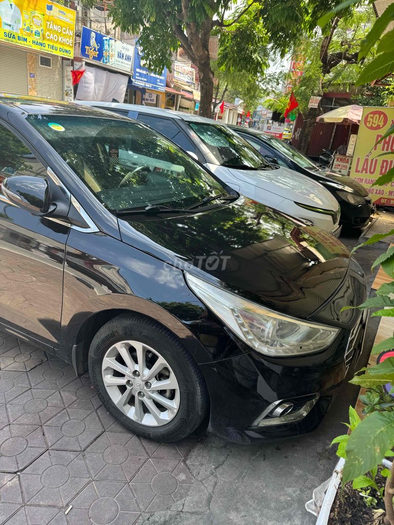 Hyundai Accent, черный