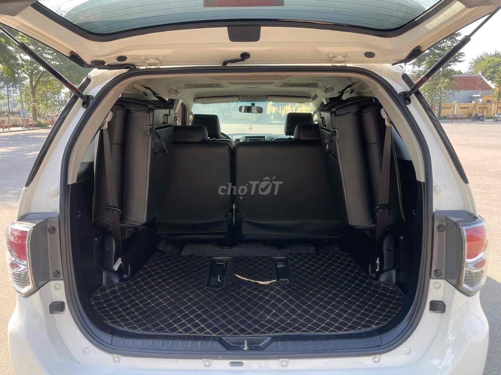 Toyota Fortuner Sportaivo 4x4 cao cấp nhất Sport. Mua bán Ô tô tại Quận Thanh Xuân Hà Nội được đăng bởi Vạn Phát  Auto hình 9