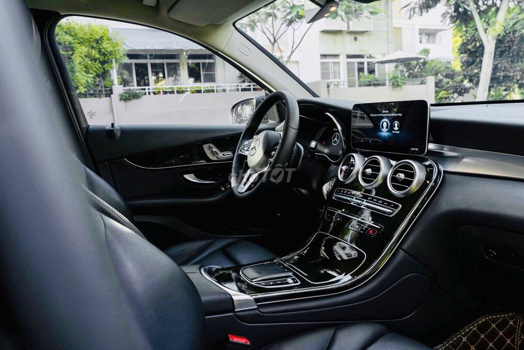 Bán xe GLC200 Facelift 2021 đi ít siêu mới. Mua bán Ô tô tại Quận 7 Tp Hồ Chí Minh được đăng bởi tuấn anh hình 12