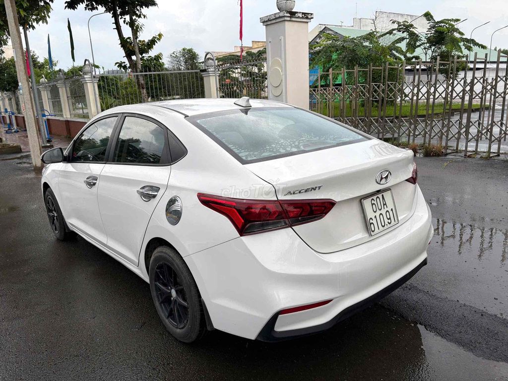 Hyundai Accent белый, механика, бензин, 5 мест, 2019