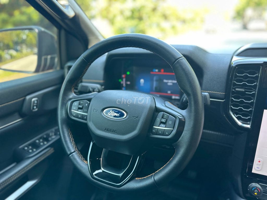 Ford Ranger 2023 Wildtrak 2.0L 4x4 AT - 70000 km. Mua bán Ô tô tại Quận Long Biên Hà Nội được đăng bởi Long Biên Cars hình 8