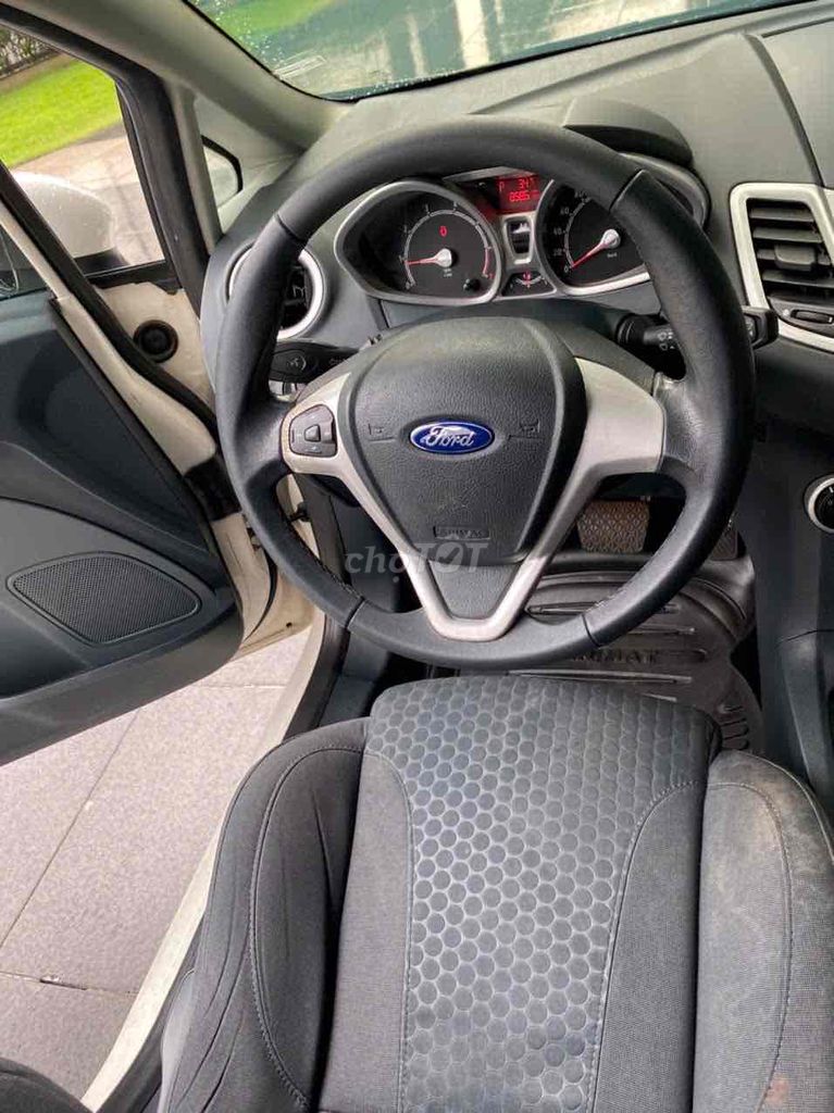Ford Fiesta 2013 Trắng 59.800 km 1 Chủ. Mua bán Ô tô tại Quận Tân Bình Tp Hồ Chí Minh được đăng bởi Sài Gòn Ford hình 7